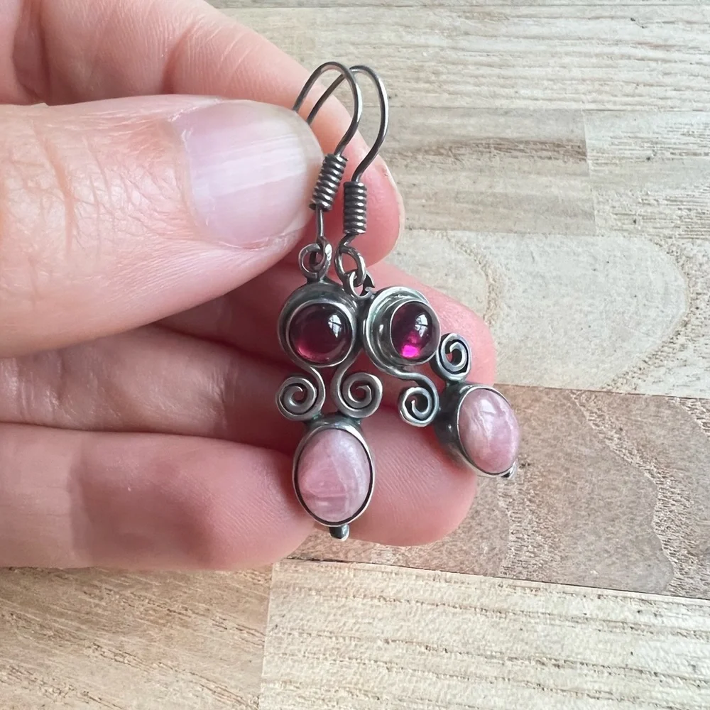 Vintage style 925 Sterling silver spiral pink gemstone dangle earrings